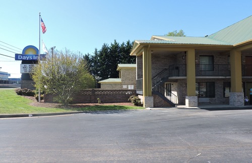 Conover Hotel | Days Inn by Wyndham Conover-Hickory