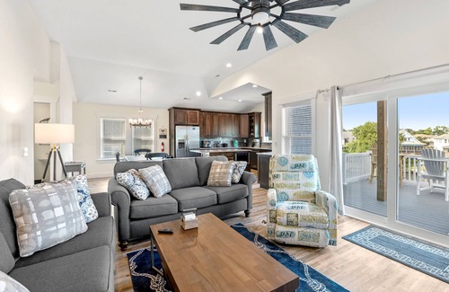 Colington Harbour House | Dockside Dream: Canalfront, Hot Tub, Elevator