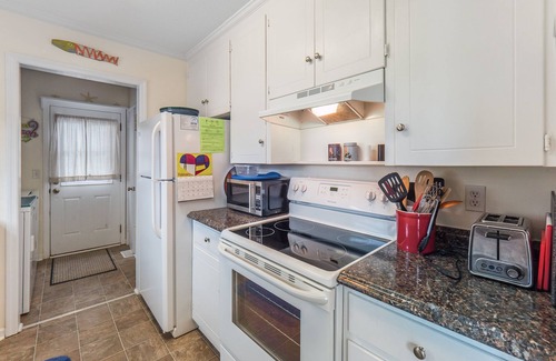Wilmington Beach House | Dooley's Place | Pet-Friendly, Near Beach