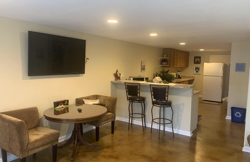 East End - Valley Street Apartment | Downtown Asheville Hideaway