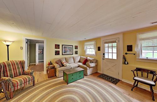 Horse Shoe House | Dreamy Farmhouse