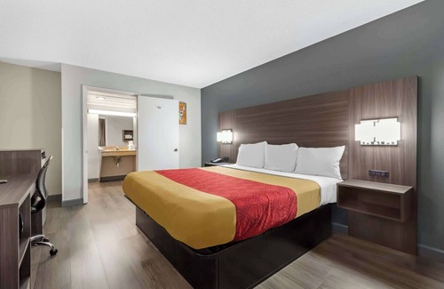 Creedmoor Hotel | Econo Lodge