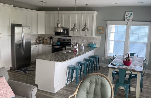 Holden Beach House | Escape to Paradise: Beach Bliss Awaits at Our Stunning Rental Retreat!