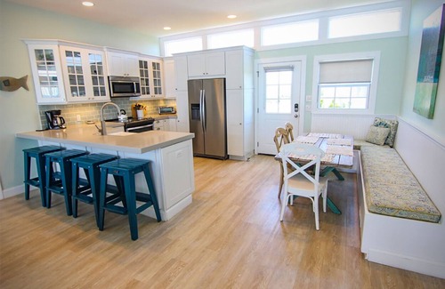 Shell Island House | Experience the beach life with this relaxing oceanfront home.