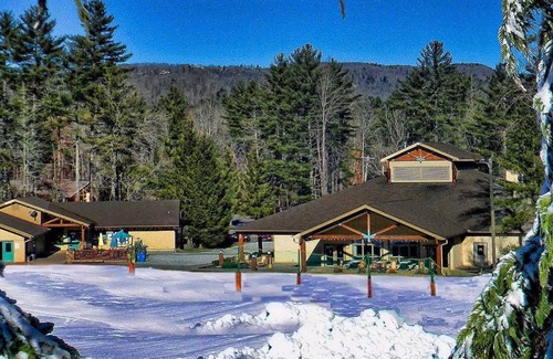 Sapphire Hotel | Fairway Forest Resort