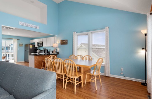 Nags Head House | Fish-n-Ships: Oceanside, Spa, Shared Pool, Pets OK