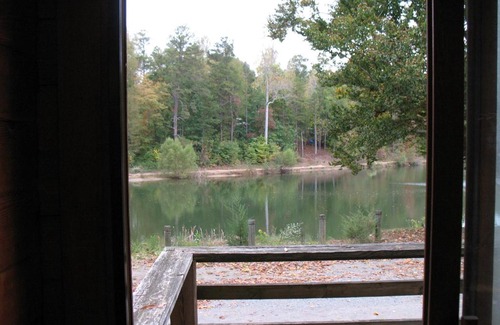 Advance Resort | Forest Lake Camping Resort Lakefront Cabin 9