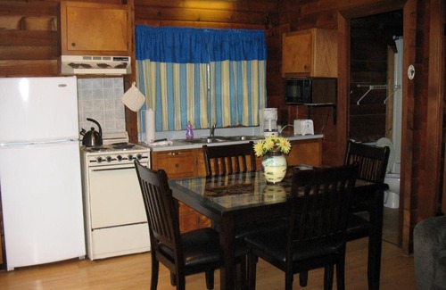Advance Resort | Forest Lake Camping Resort Lakefront Cabin 12