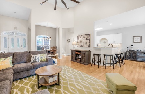 Sherrills Ford House | Game Room, Covered Dock, Kayaks, Firepit, 2 Kings