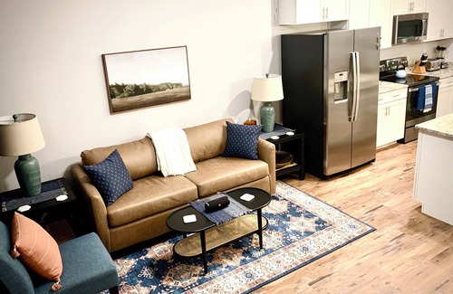 Oakley House | Gem of the Blue Mountains! 6 min to Biltmore,10 min to downtown. High speed WIFI