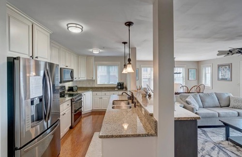 Banner Elk Condo | Grand Oaks RQ3- Mountain Views, Echota on the Ridge Gated Resort, Indoor/Outdoor Pools and Hot Tu.