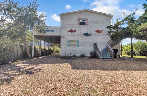 Spindrift Banks House | Guest Favorite- walk to the beach!