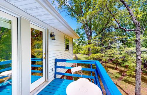 Leicester Apartment | Guest House at Firefly Ridge