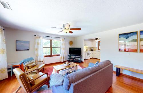 Leicester Apartment | Guest House at Firefly Ridge