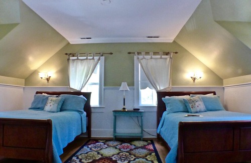 Old Town House | Hale Room at Magnolia Inn 2nd Floor