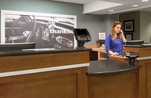 Mount Airy Hotel | Hampton Inn Mount Airy