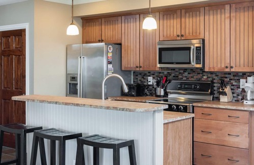 Kill Devil Hills Condo | Happy Days: Oceanfront Condo, Pool, Terrace