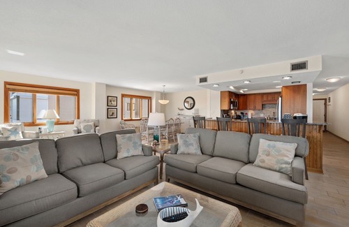 Nags Head Condo | Heron Cove 201S-Oceanfront condo, community pool, building elevator, near beach!