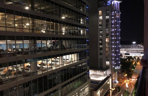 Charlotte Center City Apartment | High Rise - Pool & Gym - Breathtaking City Views