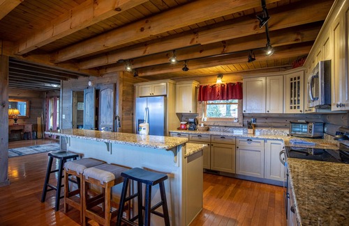 Banner Elk House | Highland Mist Pet Friendly, Beautiful Views, Hot Tub, Game Tables, Winery Close by!