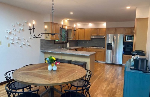 Mill Spring House | Hilltop House at Serenity Ridge, Private Hot Tub + Breathtaking Sunset Views