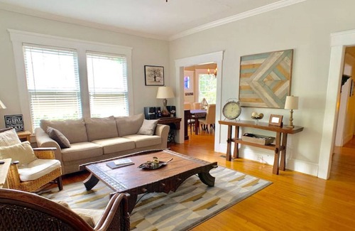 Plaza Midwood House | Historic Bungalow walking distance to everything in Plaza Midwood