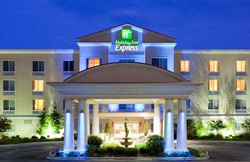 Kannapolis Hotel | Holiday Inn Express Hotel & Suites - Concord, an IHG Hotel