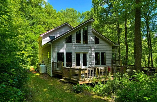 Hot Springs Apartment | Hot Springs Cabin | Fall Deals Sept–Dec Waterfall