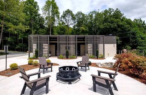 Balsam Grove House | House ∙ 1 bedroom ∙ 2 guests