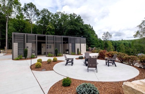 Balsam Grove House | House ∙ 1 bedroom ∙ 4 guests