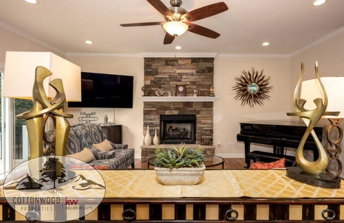 Black Mountain House | House ∙ 2 bedrooms ∙ 4 guests