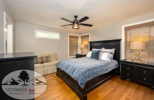 Black Mountain House | House ∙ 2 bedrooms ∙ 4 guests