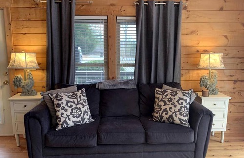 Rutherfordton House | House ∙ 2 bedrooms ∙ 6 guests