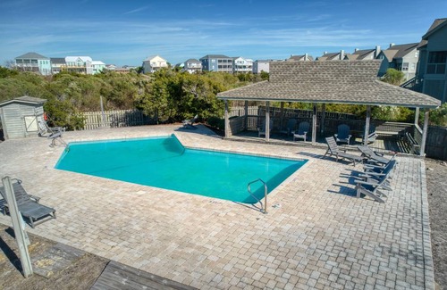 Topsail Beach House | House ∙ 2 bedrooms ∙ 6 guests