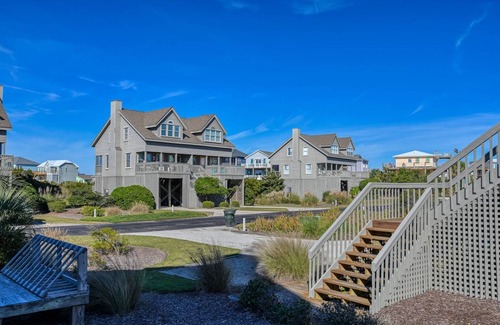 Topsail Beach House | House ∙ 2 bedrooms ∙ 6 guests