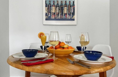 Hillsborough House | House ∙ 2 bedrooms ∙ 3 guests