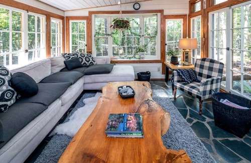 Pittsboro House | House ∙ 2 bedrooms ∙ 7 guests