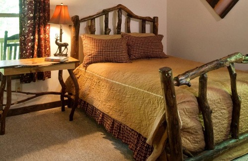 Topton House | House ∙ 2 bedrooms ∙ 6 guests