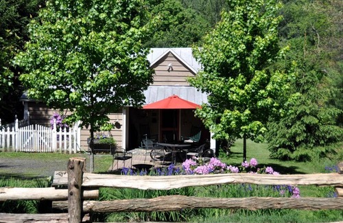 Laurel Springs House | House ∙ 2 bedrooms ∙ 7 guests