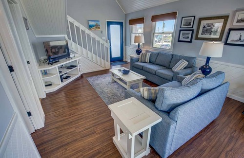 Kill Devil Hills House | House ∙ 3 bedrooms ∙ 8 guests
