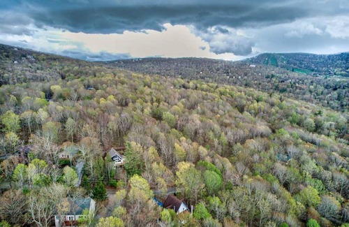 Charter Hills House | House ∙ 3 bedrooms ∙ 10 guests