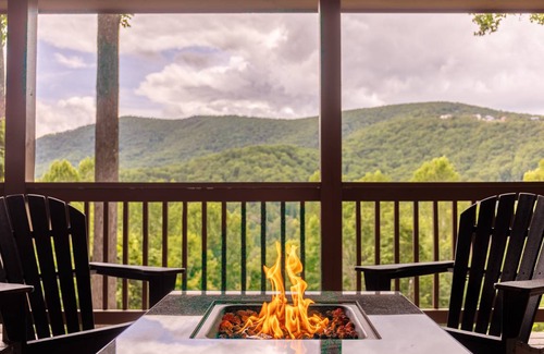West Jefferson House | House ∙ 3 bedrooms ∙ 8 guests