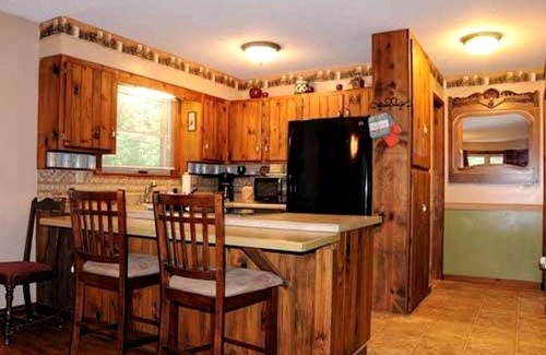 Robbinsville House | House ∙ 3 bedrooms ∙ 10 guests