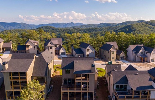 Lenoir House | House ∙ 3 bedrooms ∙ 6 guests