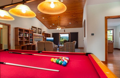 Brevard House | House ∙ 3 bedrooms ∙ 6 guests