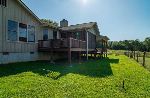 Brevard House | House ∙ 3 bedrooms ∙ 6 guests