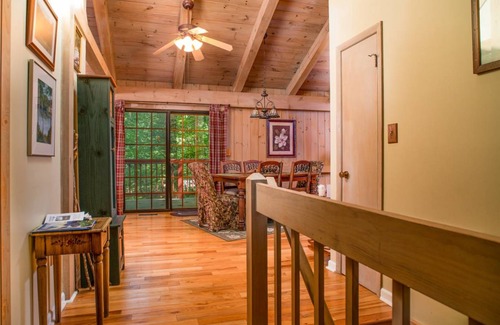 Brevard House | House ∙ 3 bedrooms ∙ 6 guests