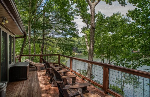 Brevard House | House ∙ 3 bedrooms ∙ 8 guests