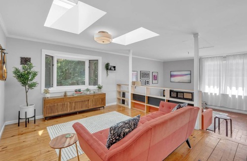 Chapel Hill House | House ∙ 3 bedrooms ∙ 8 guests
