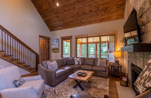 Elk Park House | House ∙ 3 bedrooms ∙ 8 guests